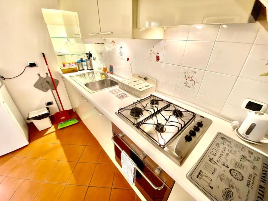 Vacanze Romane Al Portico D'Ottavia Esterno foto